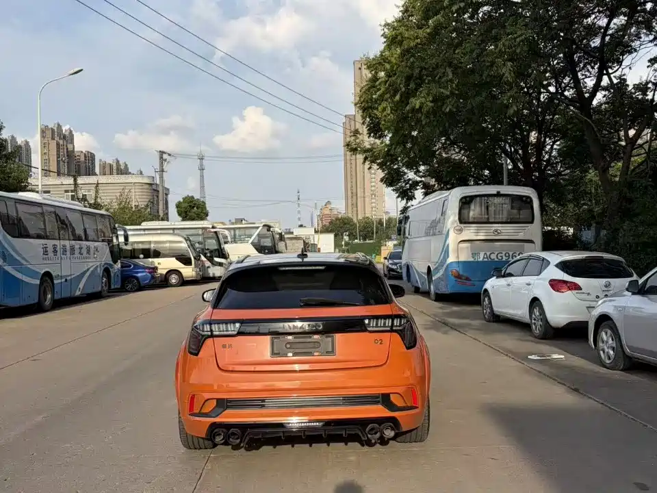 Lynk & Co 02 Hatchback — миниатюра 8