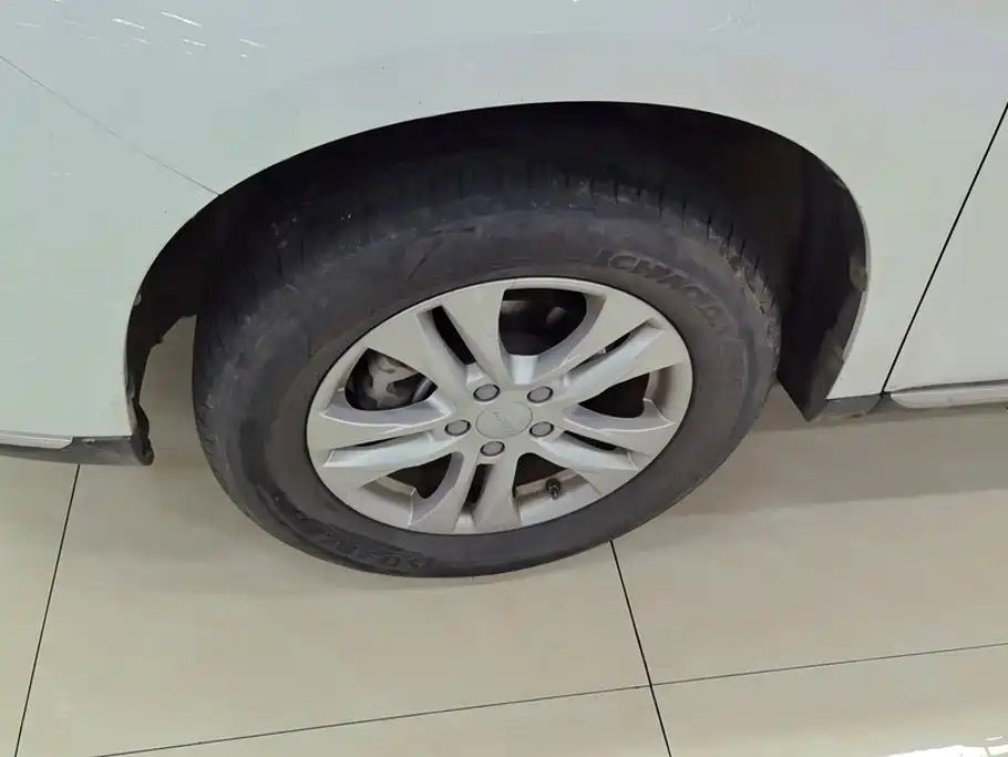 Haval M6 — миниатюра 6