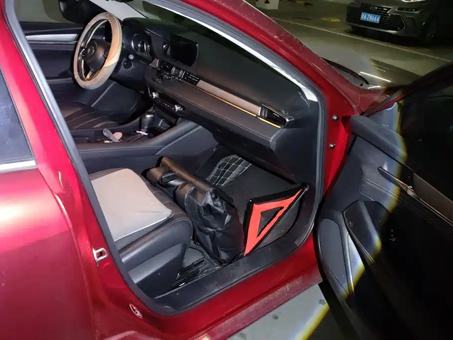 Mazda Atenza — миниатюра 8
