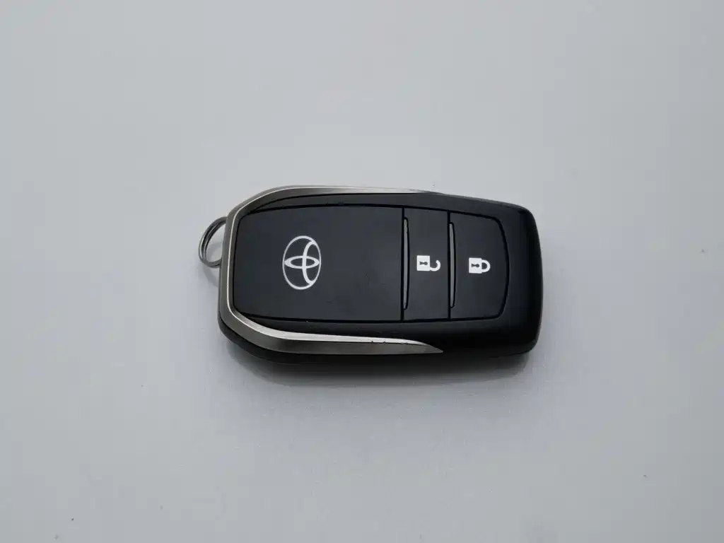 Toyota RAV4 — миниатюра 19