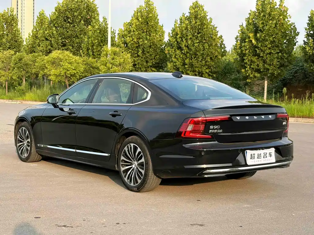 Volvo S90 — миниатюра 12