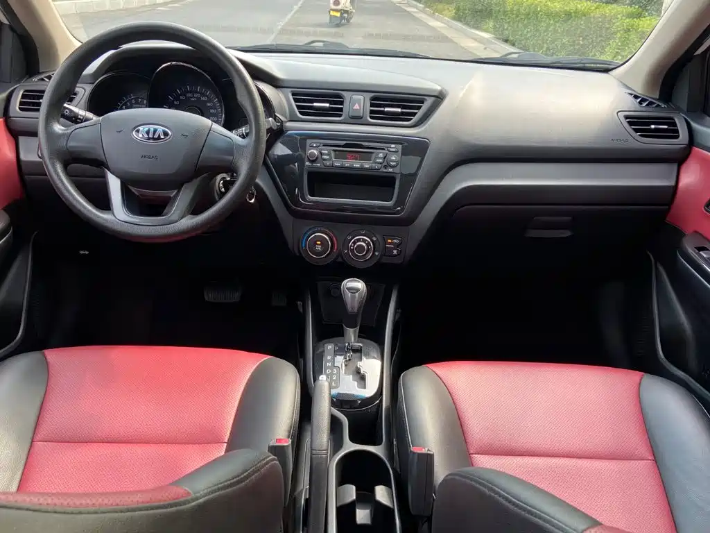 Kia K2 — миниатюра 10