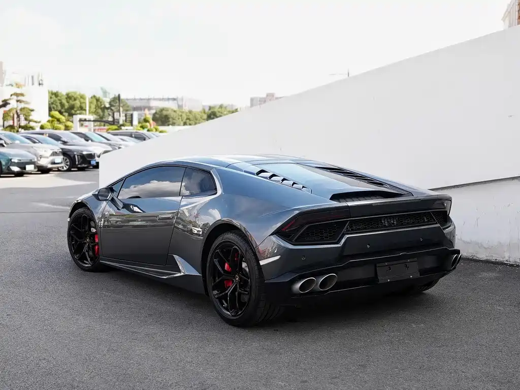 LAMBORGHINI HURACÁN