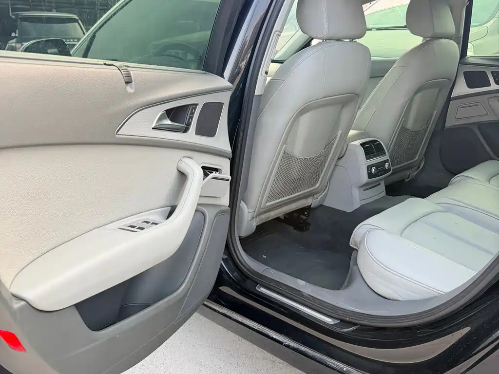Audi A6L — миниатюра 12