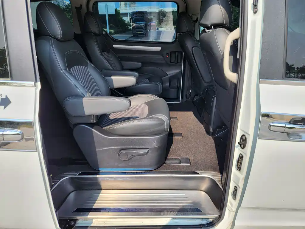 SAIC MAXUS CHASE G10