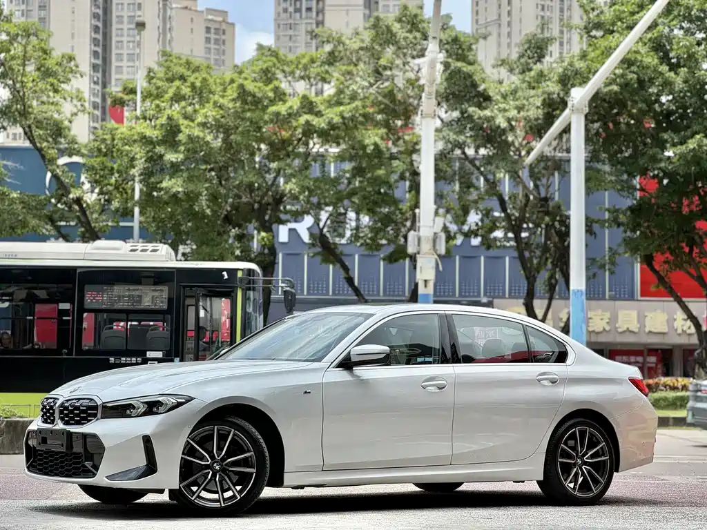 Купить BMW 3 Series