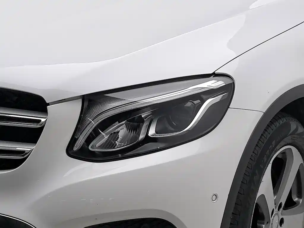 Mercedes-Benz GLC — миниатюра 7