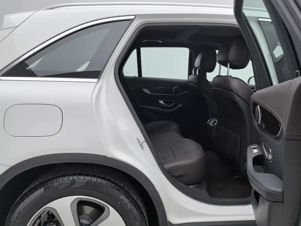 Mercedes-Benz GLC — миниатюра 15