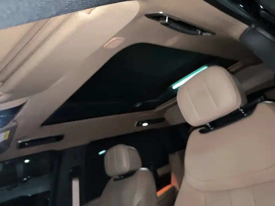 Land Rover Range Rover — миниатюра 7