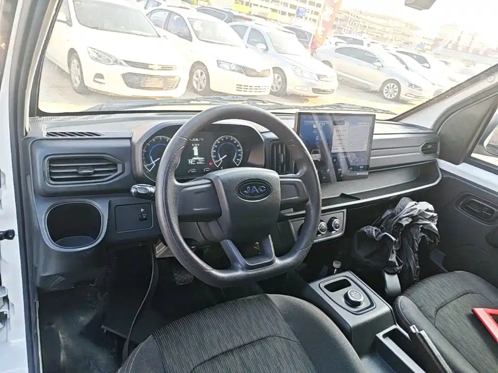 JAC Bluecat — миниатюра 10