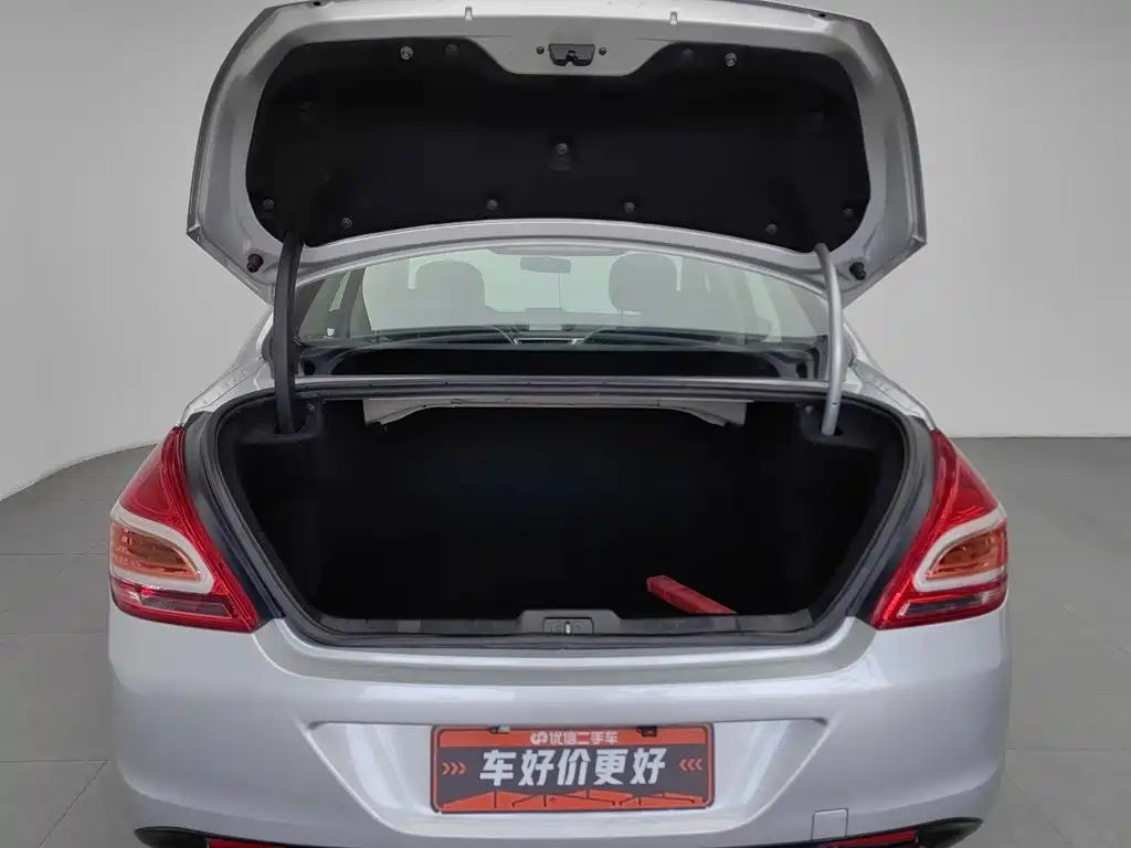 Peugeot 308 — миниатюра 16