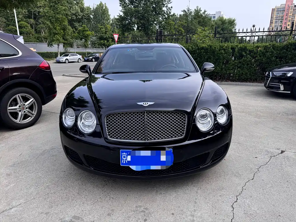Купить Bentley Flying Spur