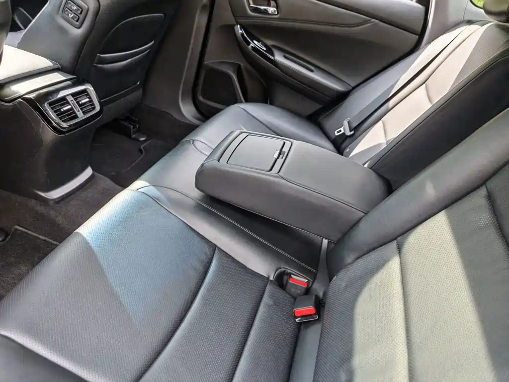 Honda Spirior — миниатюра 8