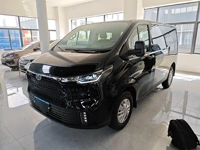 SAIC MAXUS XINTU V70 2025