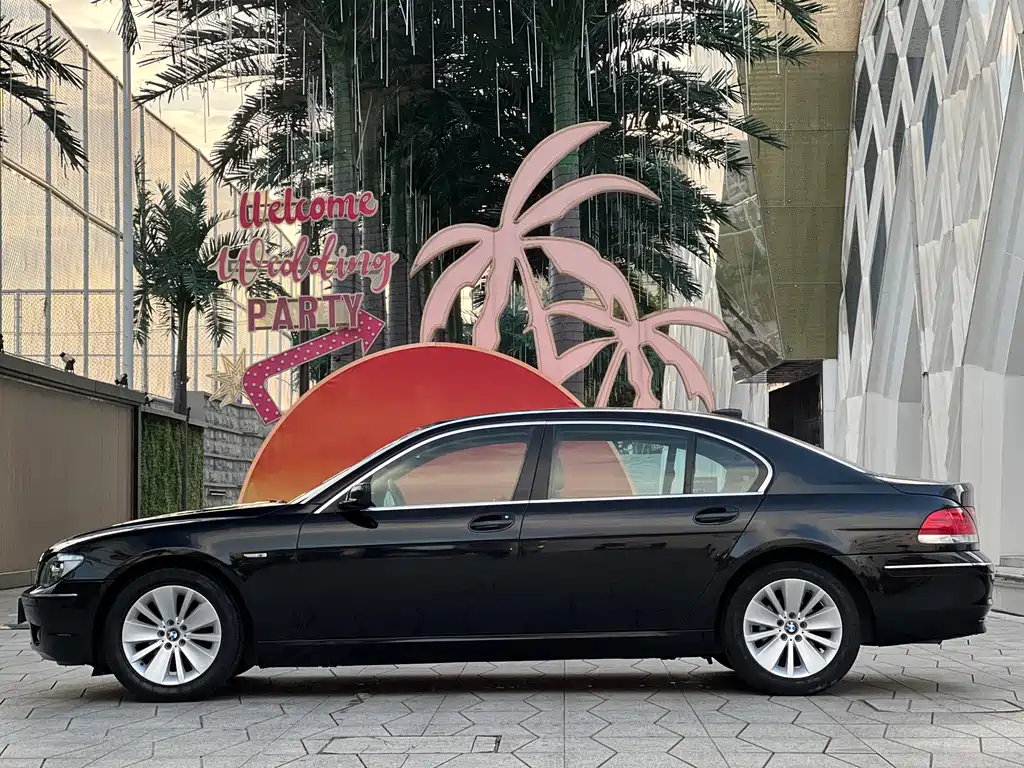 BMW 7 Series 7 2005 730Li