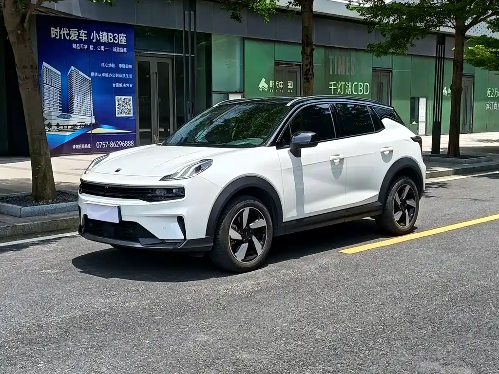 Купить Lynk & Co 06