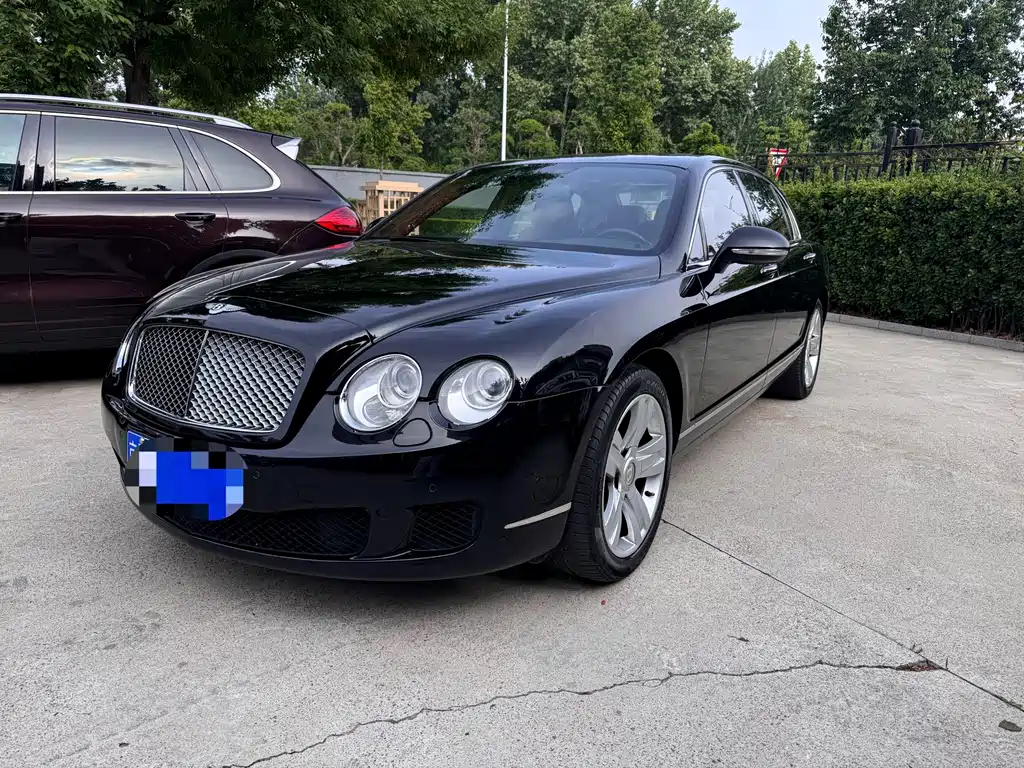 Bentley Flying Spur 2010 6.0T мест