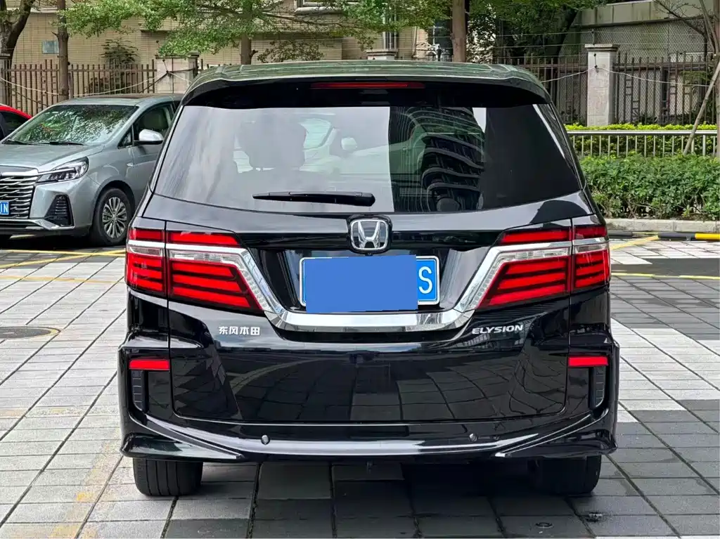 Honda Elysion — миниатюра 4