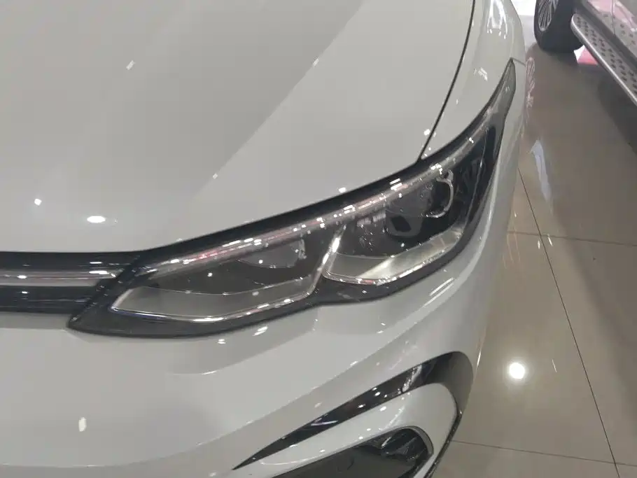 Volkswagen Golf — миниатюра 5