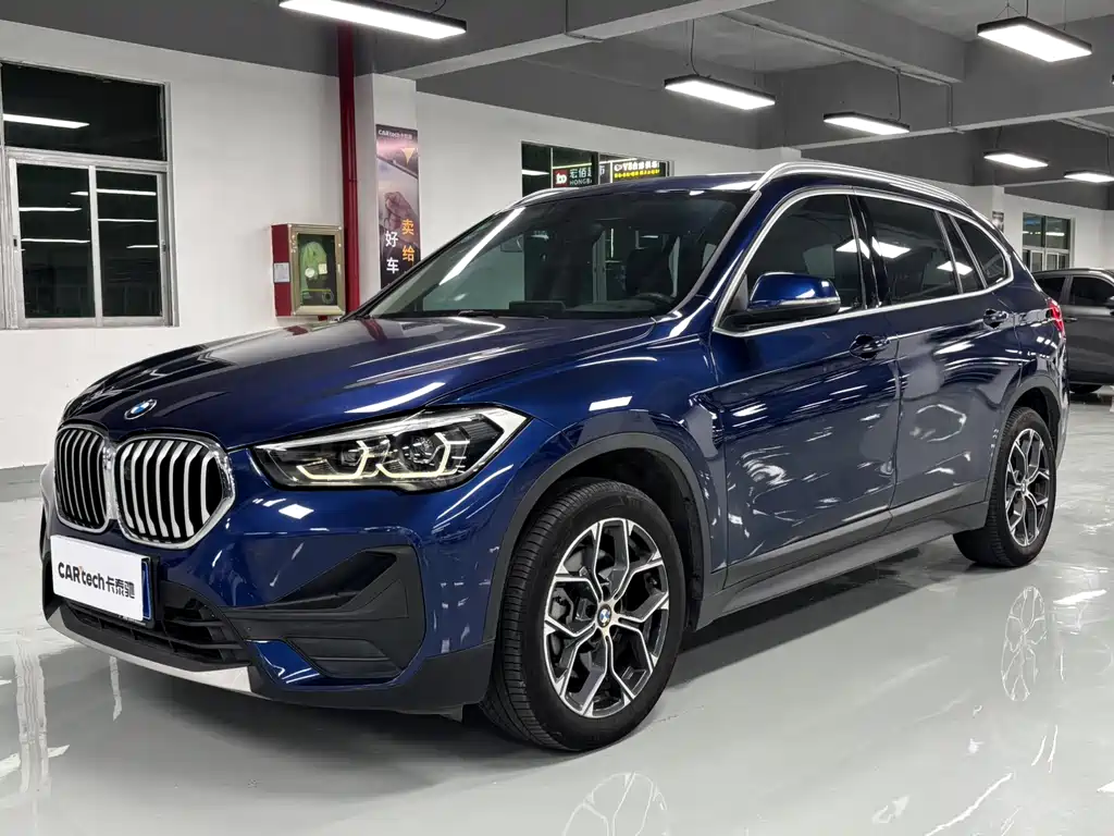 Купить BMW X1