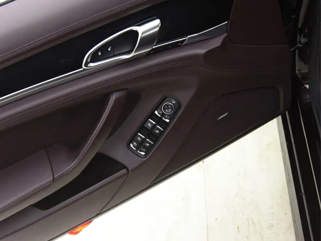 Porsche Panamera — миниатюра 11