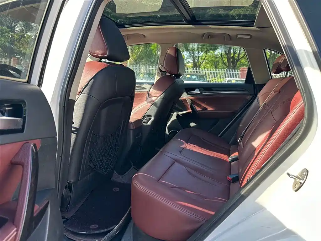 Zotye T600 2015 2.0T DCT Luxury
