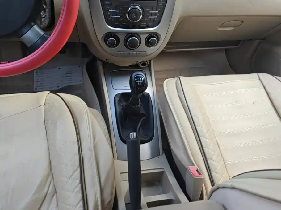 Buick Excelle — миниатюра 16