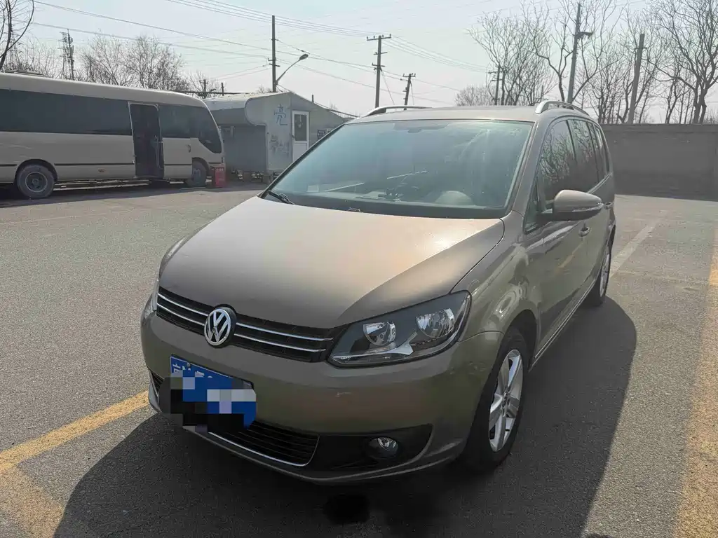 Volkswagen Touran 2016