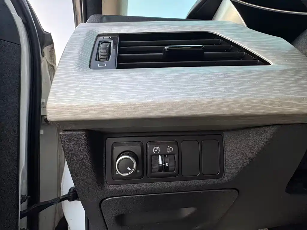 GEELY AUTOMOBILE BOYUE