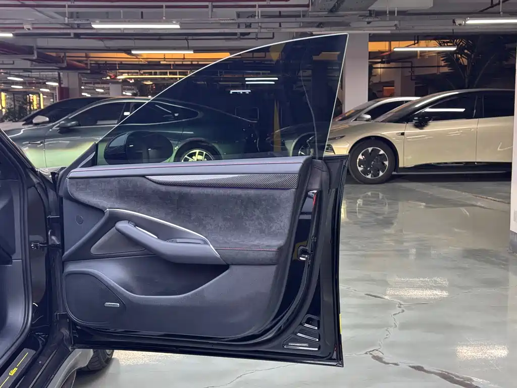 XIAOMI CAR XIAOMI SU7 ULTRA