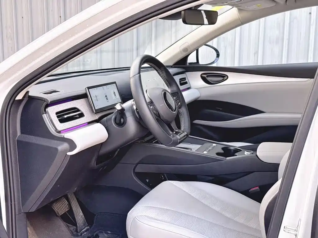 BYD Seals 06 DM-i версия для путешествий — миниатюра 5