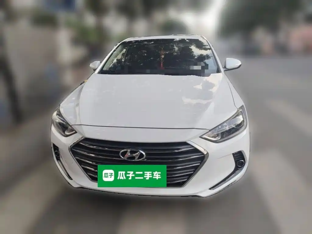 Hyundai Elantra — миниатюра 2