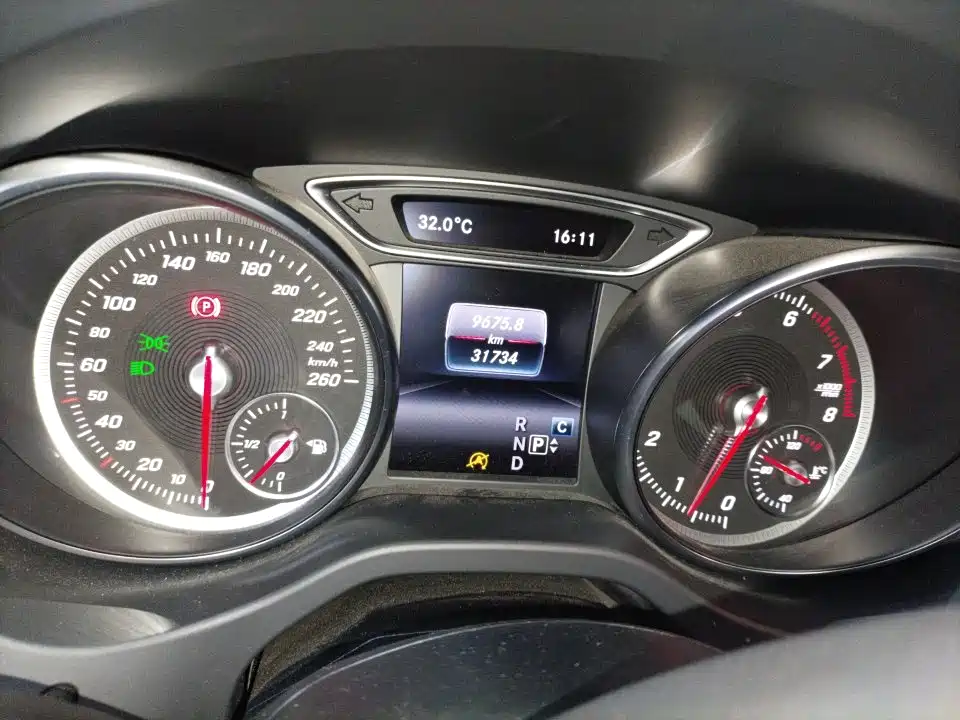 Mercedes-Benz CLA (Import) — миниатюра 6