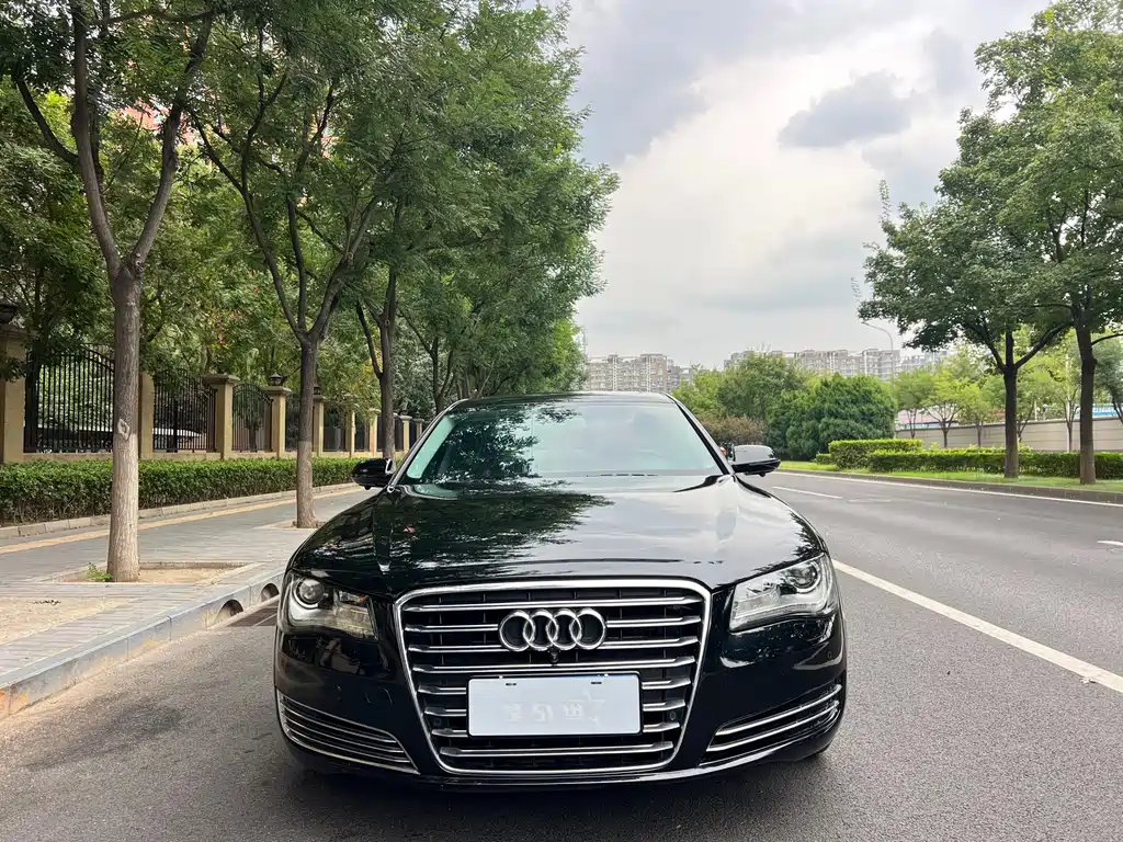 Audi A8 — миниатюра 4