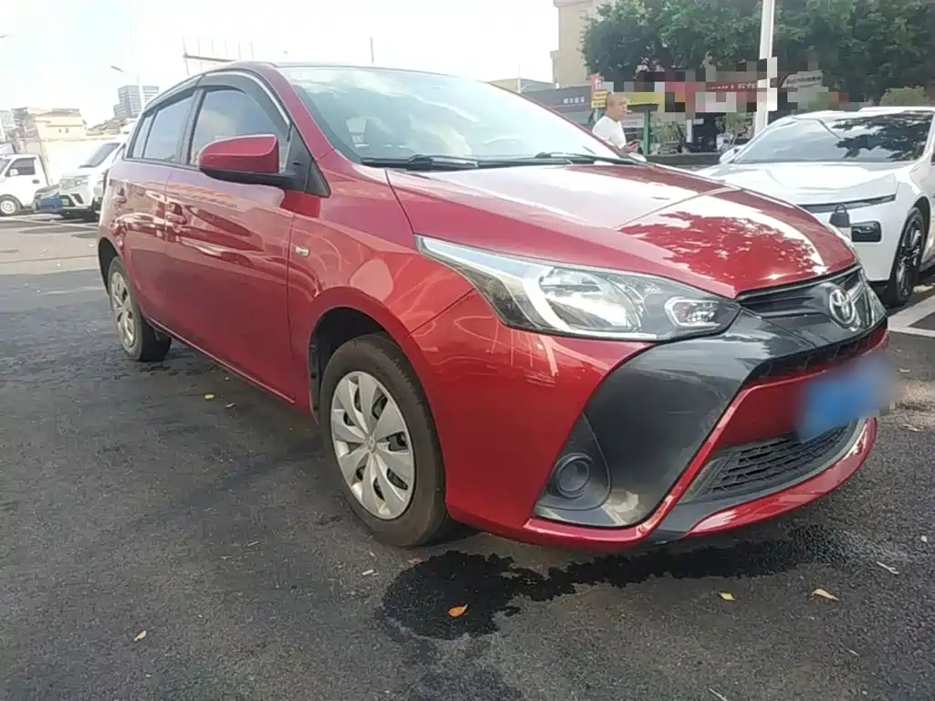 Toyota Yaris L — миниатюра 4