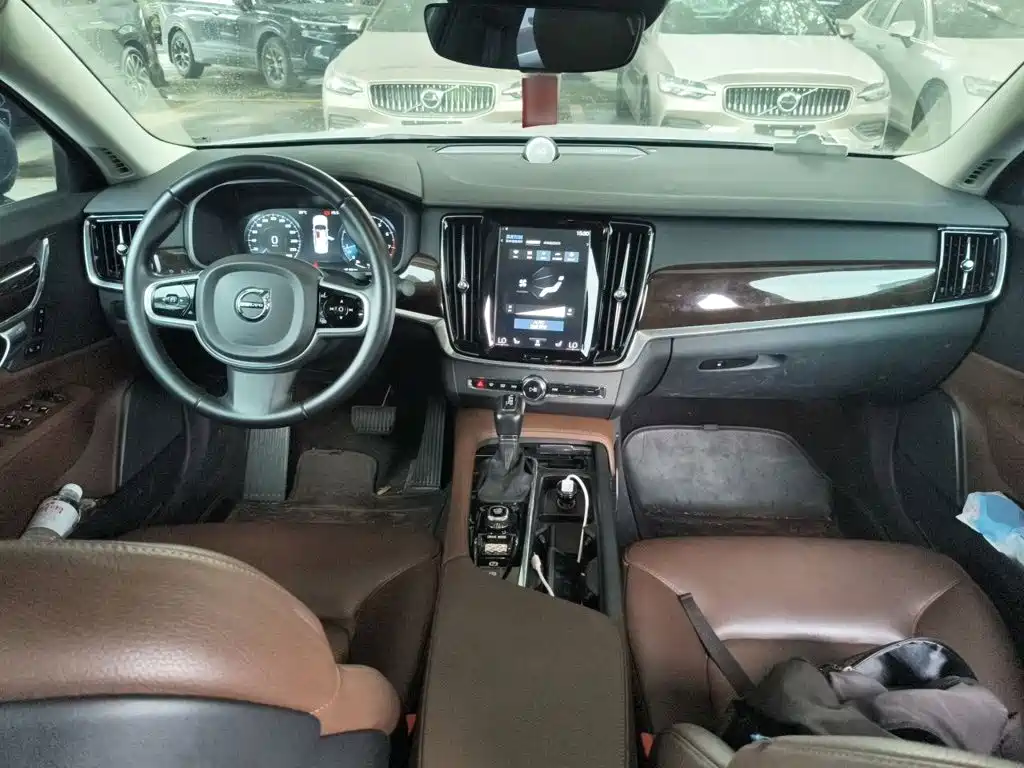 Volvo S90 — миниатюра 13