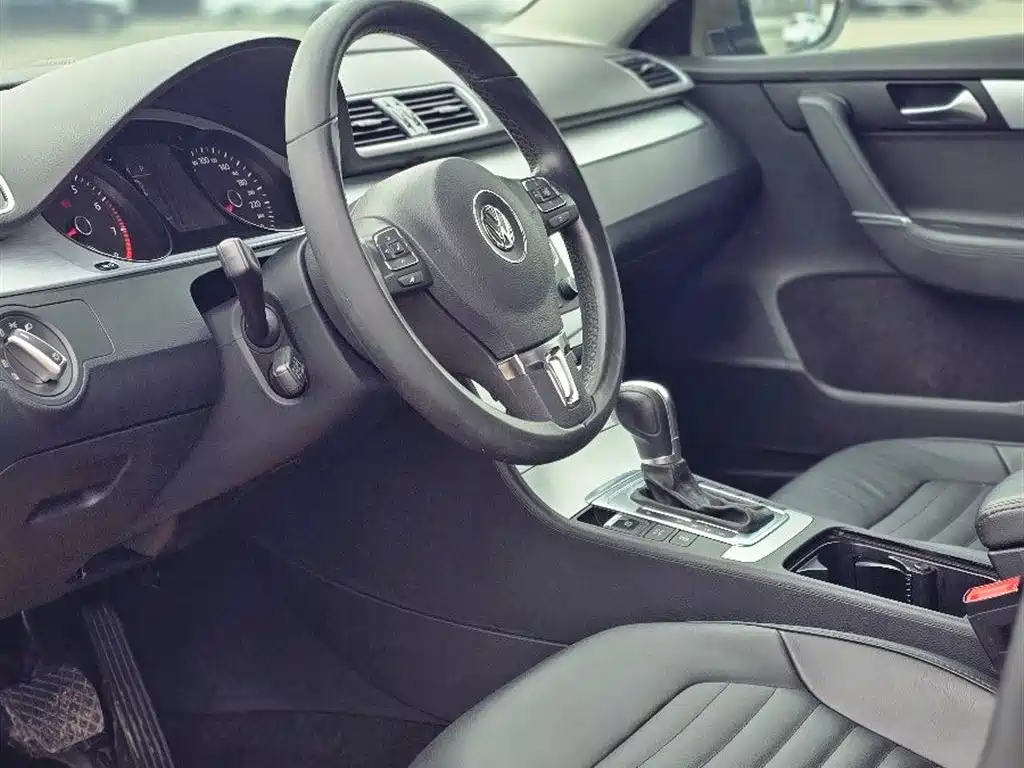 Volkswagen Magotan 2015 1.8TSI Lead