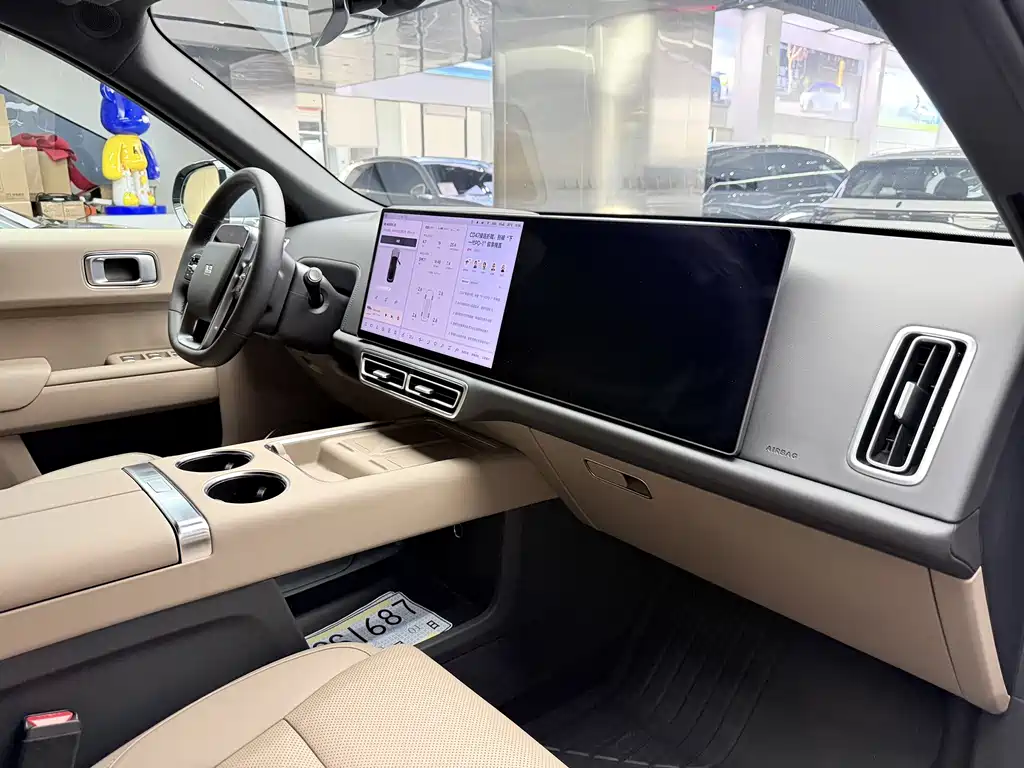 Li Auto Li L8 — миниатюра 12