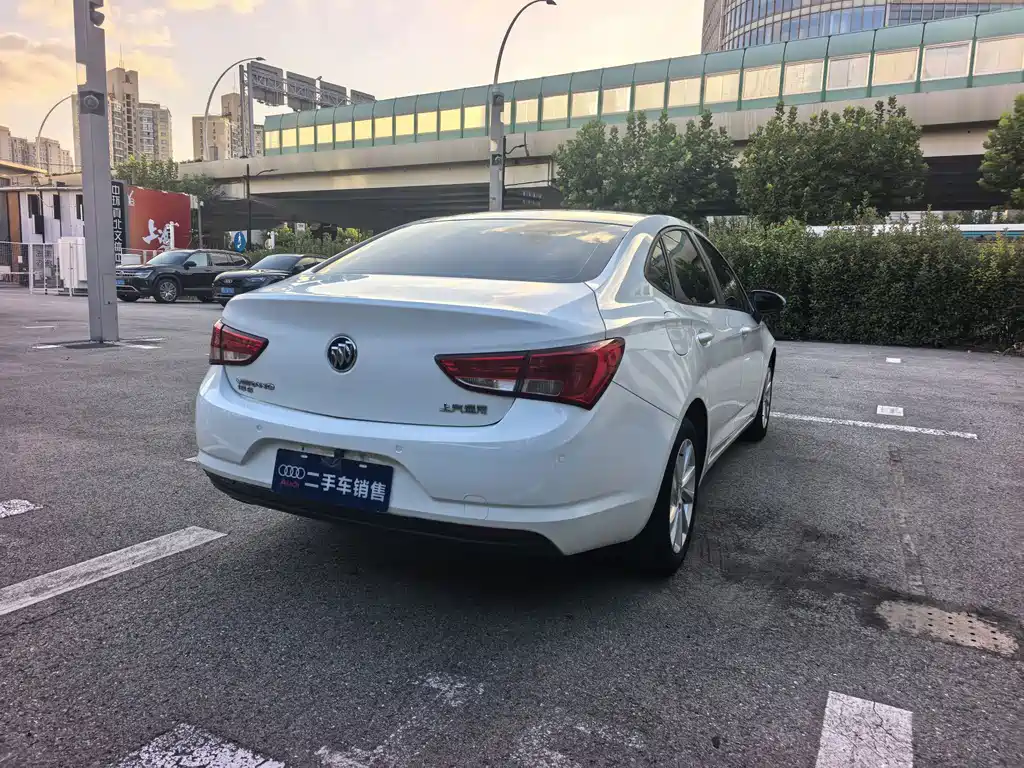 Buick Verano — миниатюра 4