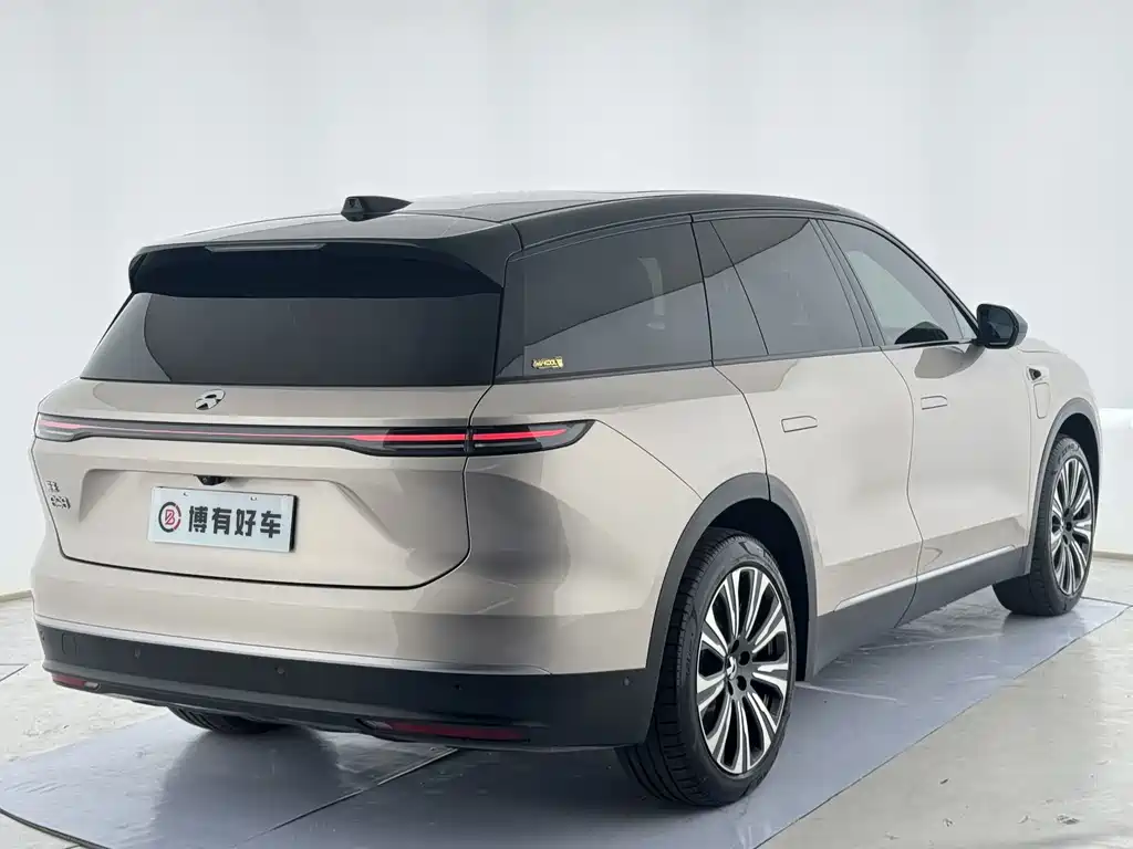NIO ES8 2023 100kWh