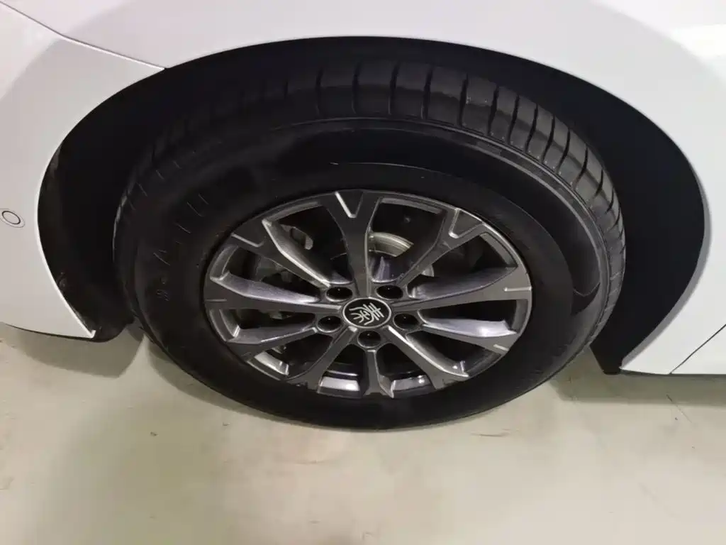 BYD Qin L — миниатюра 23