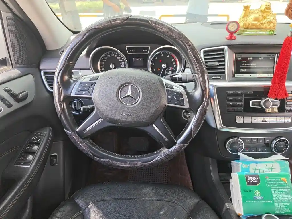 Mercedes-Benz M-Class — миниатюра 3