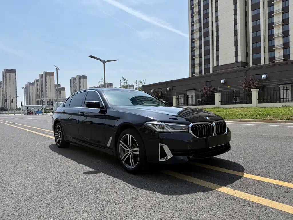 BMW 5 Series 2021