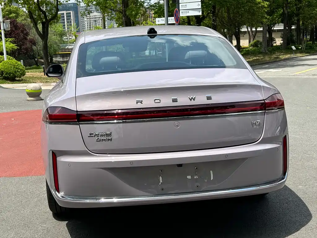 Roewe M7 DMH 2025 160km Premium