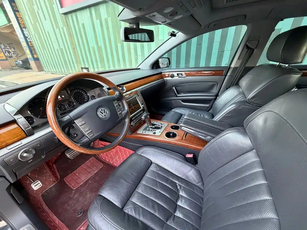 Volkswagen Phaeton — миниатюра 3