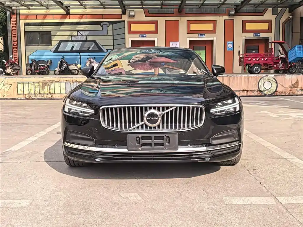 Volvo S90 — миниатюра 2
