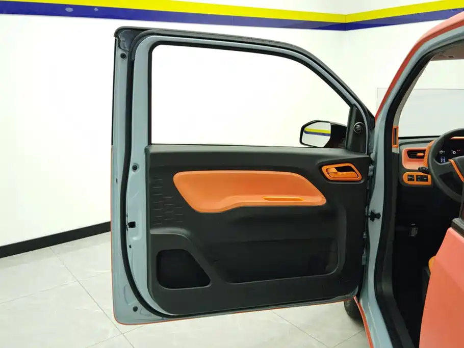 Wuling MINIEV — миниатюра 7