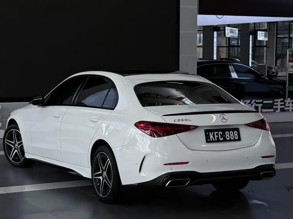 Mercedes-Benz C-Class — миниатюра 4