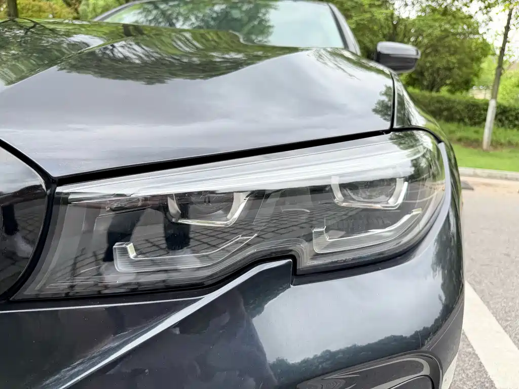 BMW 3 Series — миниатюра 3