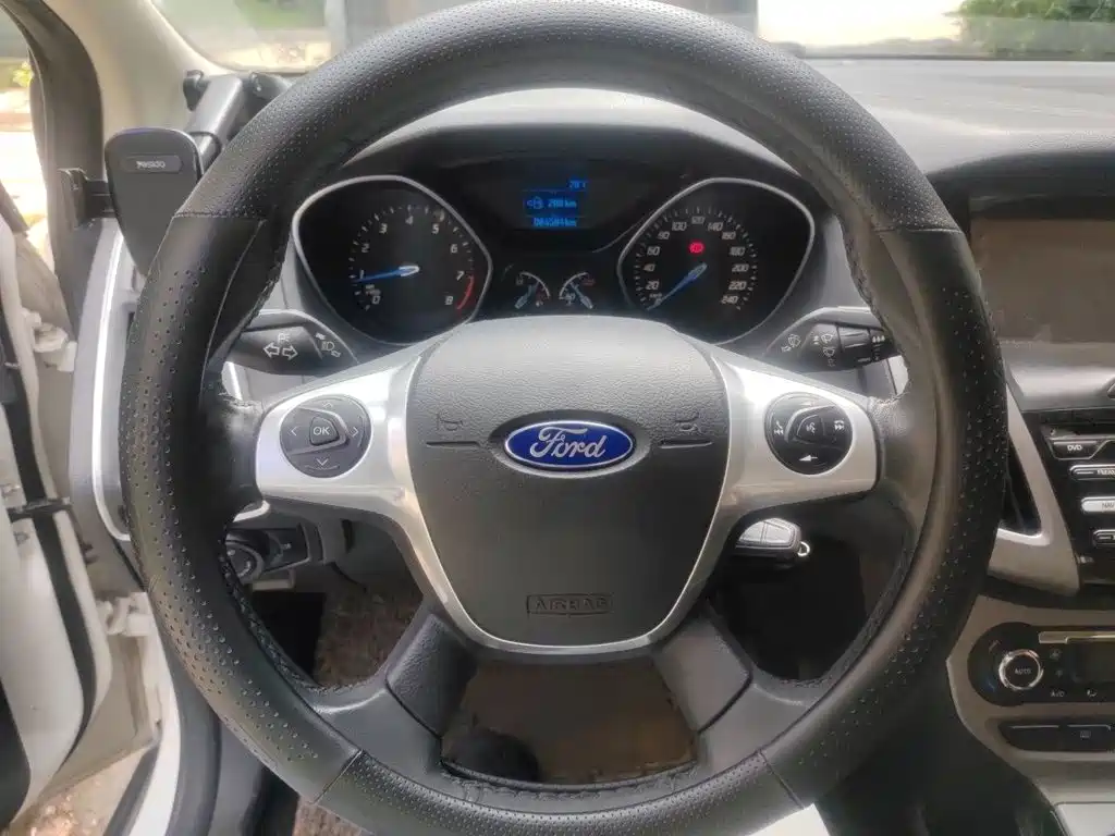 Ford Focus — миниатюра 3